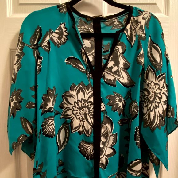 Turquoise Floral Zara Blouse with Flowy Sleeves - Picture 1 of 3
